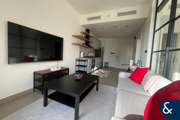 1 Bedroom | Mid Floor | Furnished | Pool View